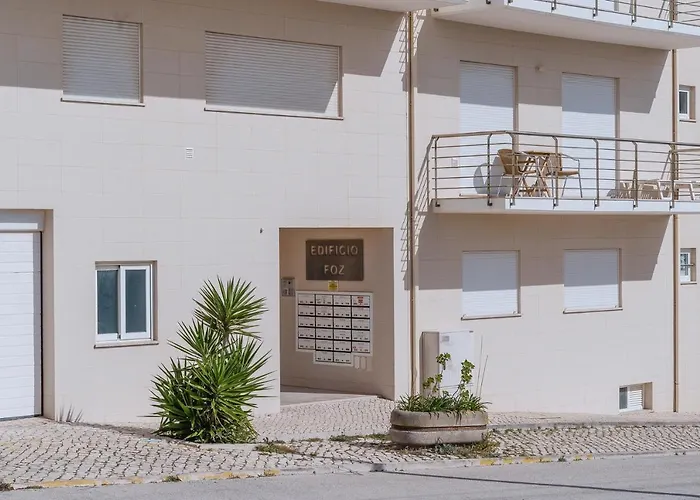 Farol Place